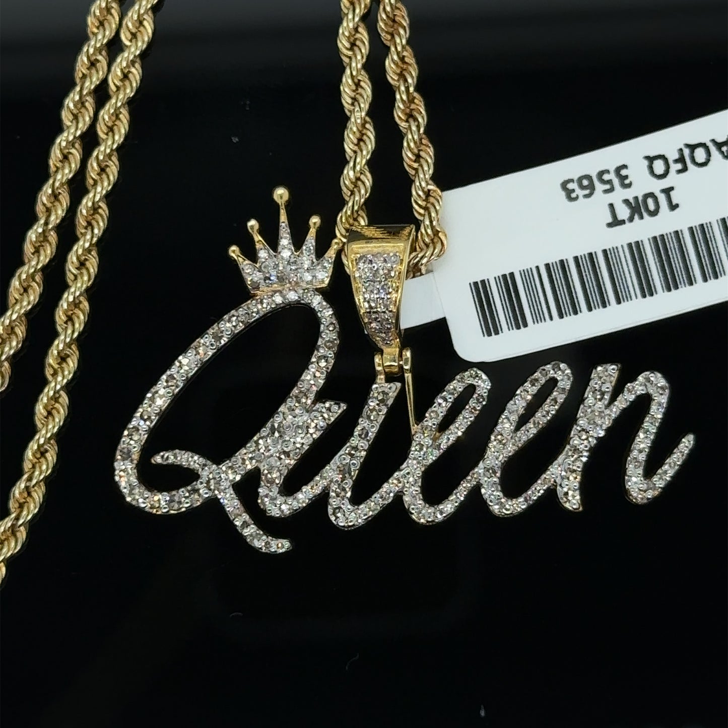 Queen Pendent and Chain Combo- PD0905
