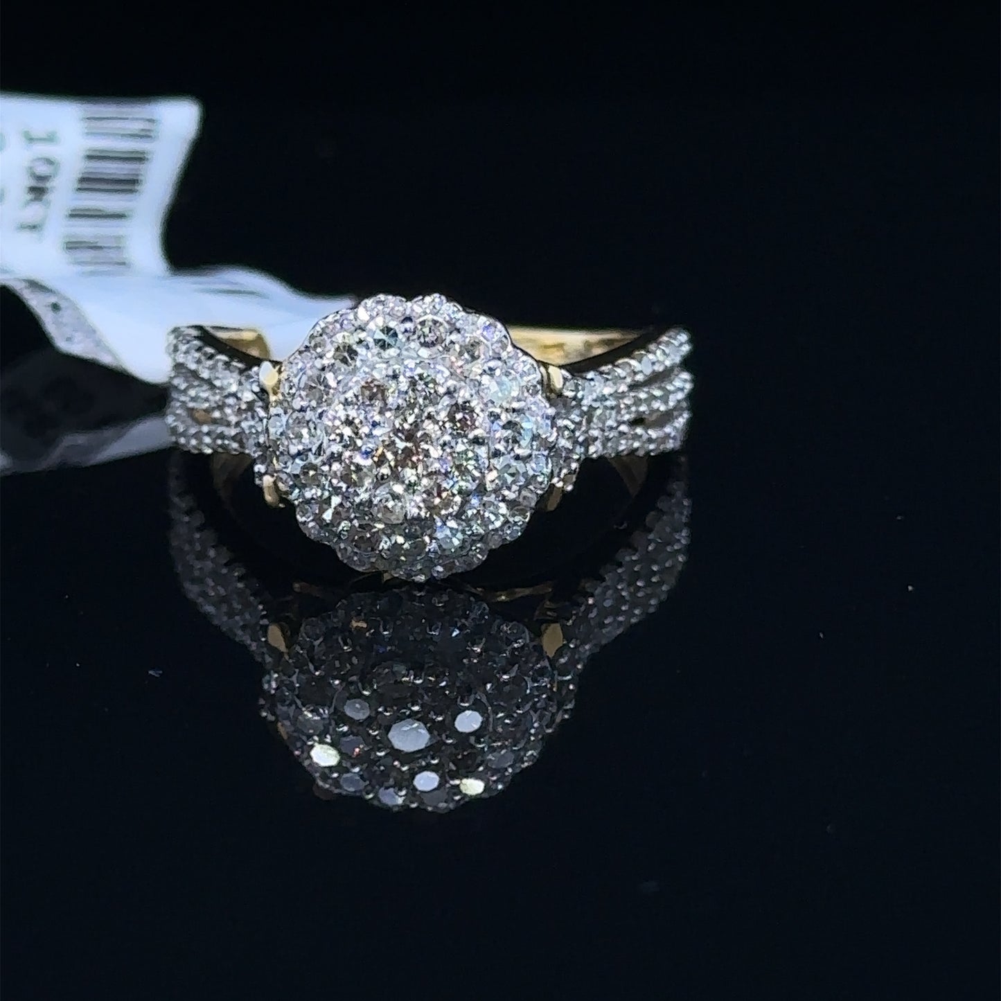 Circle Ladies Diamond Ring- LR0101