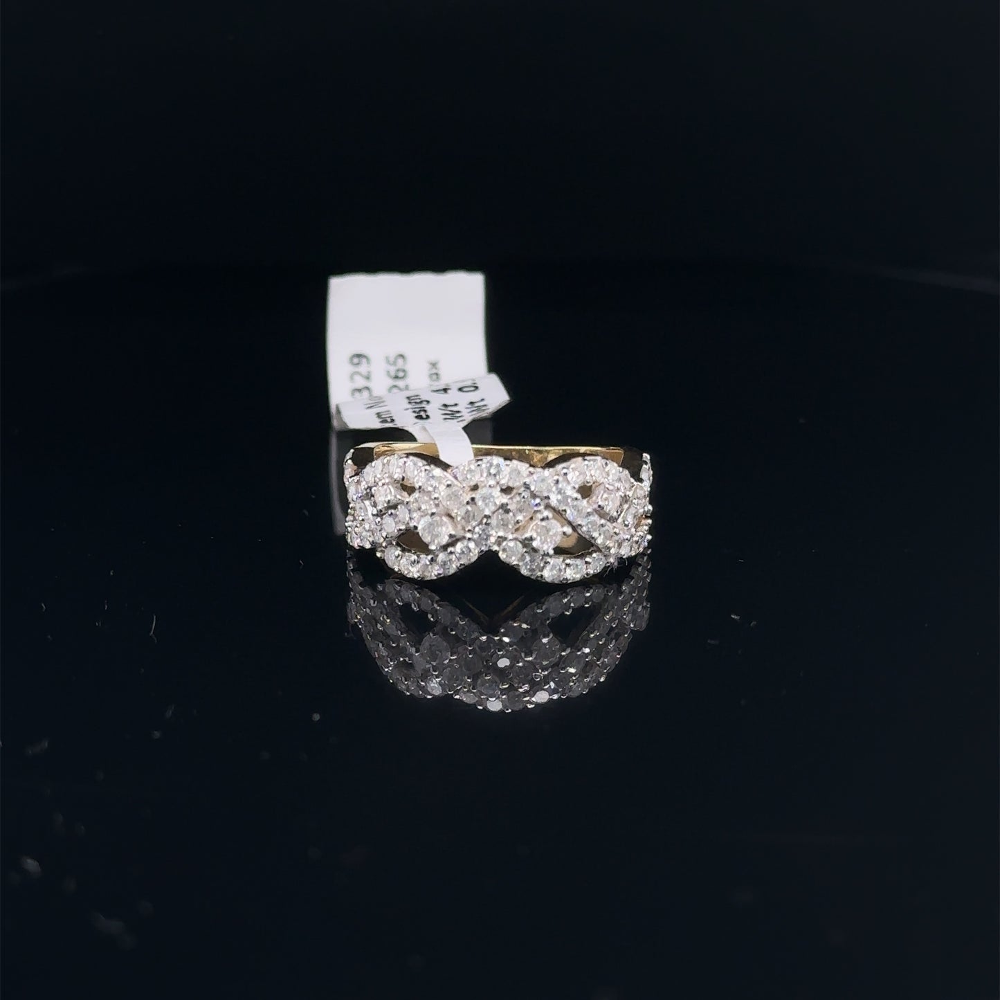 Ladies Diamond Ring- LR0265