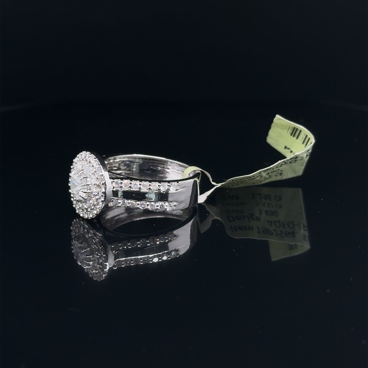 Circle Ladies Diamond Ring-LR0158
