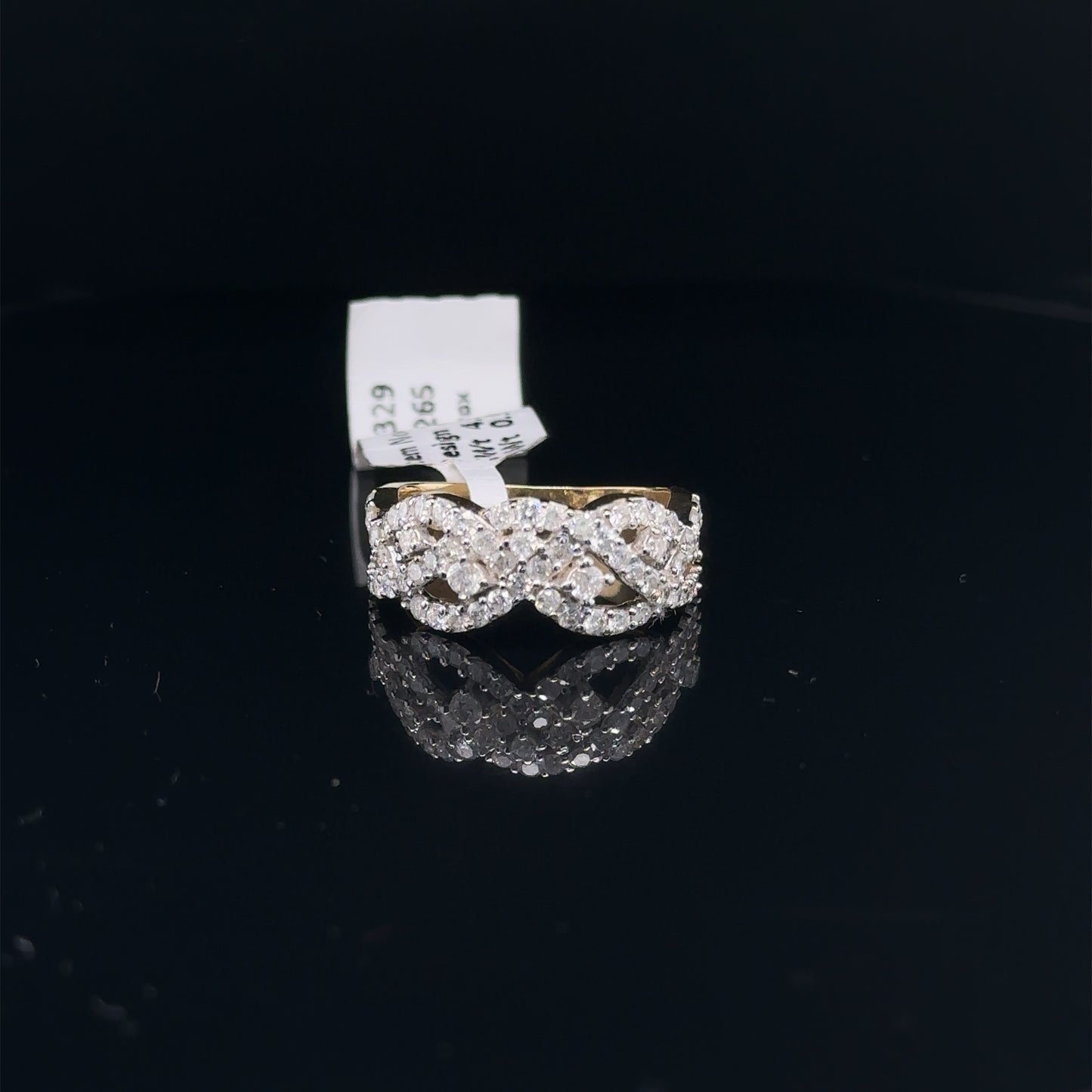 Ladies Diamond Ring- LR0265