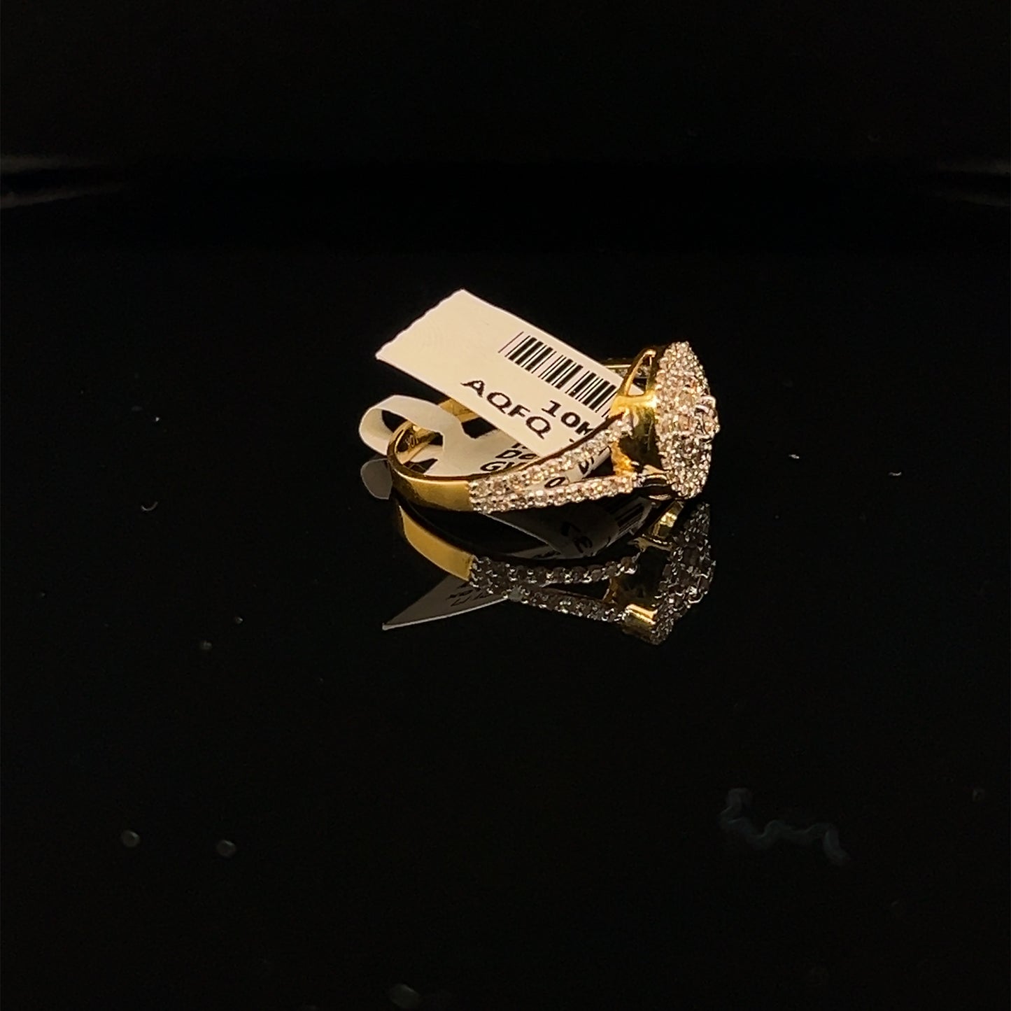 Circle Diamond Ring- LR0011