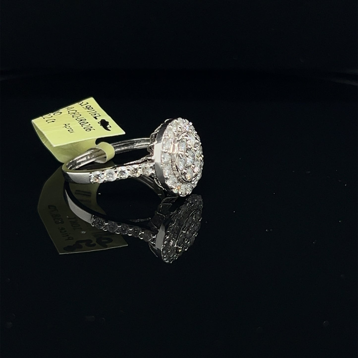 Circle Ladies Diamond Ring-LR0206