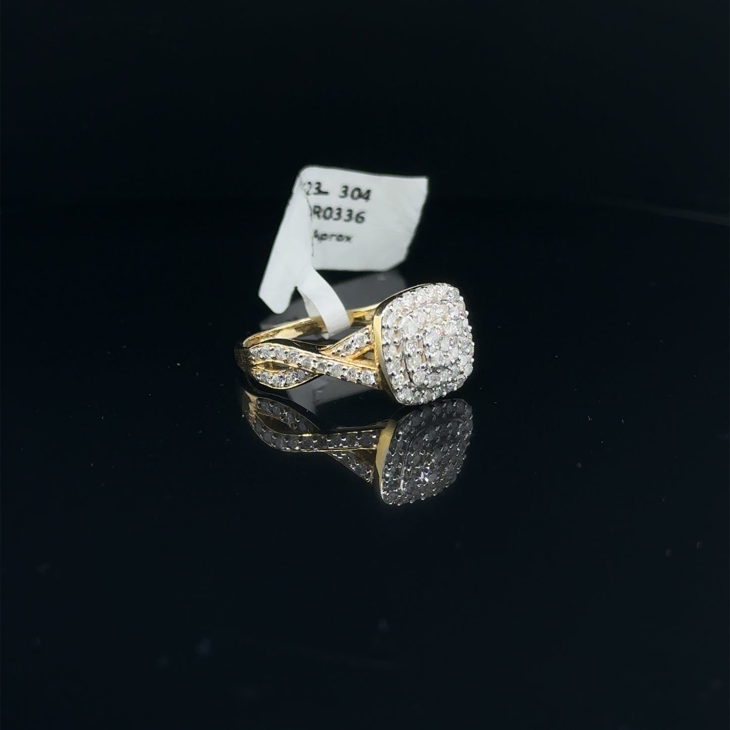 Ladies Diamond Ring-LR0336