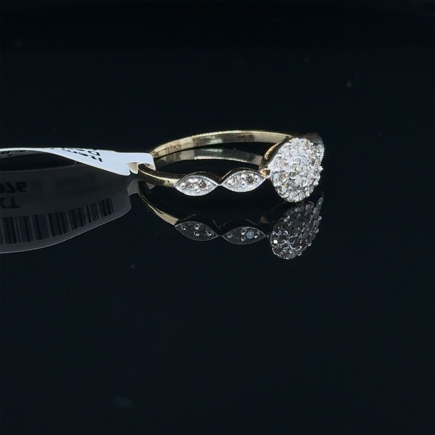 Circle Ladies Diamond Ring- LR0317