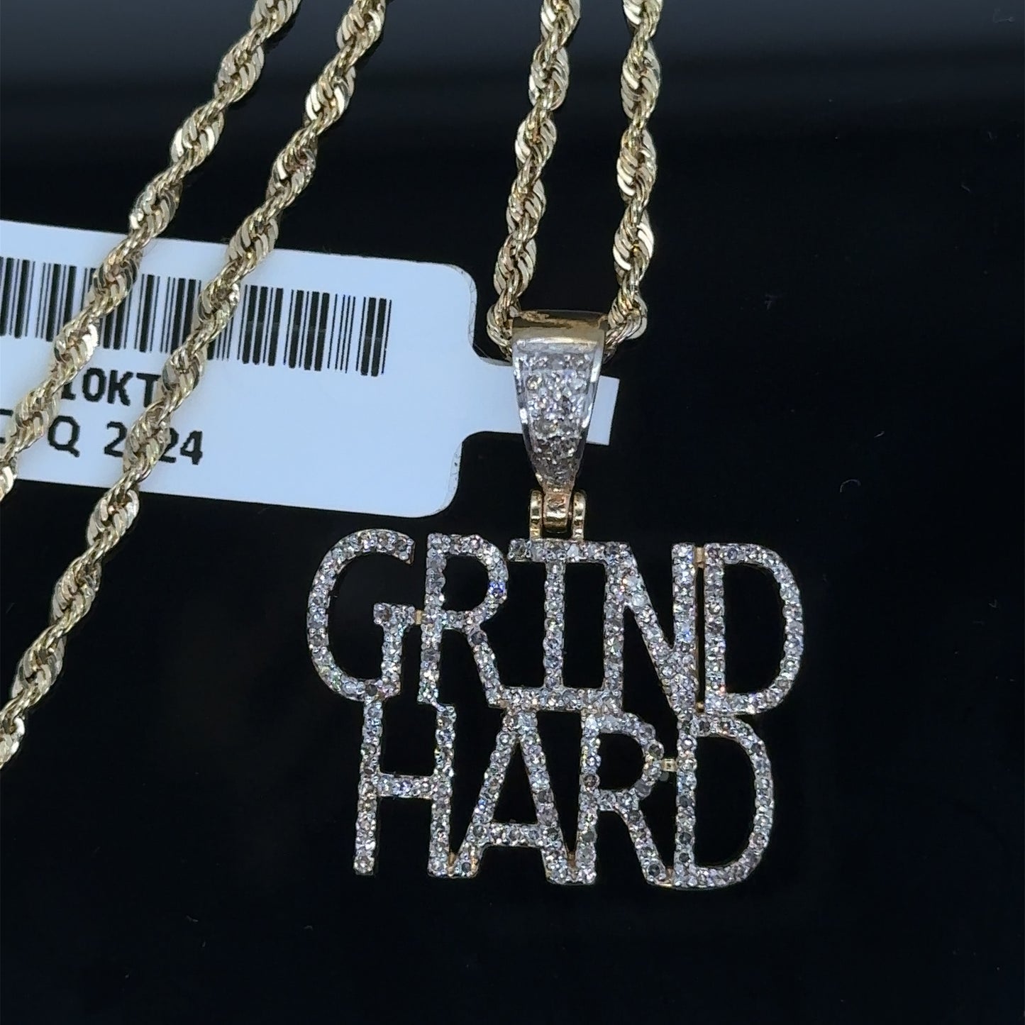 Grind Hard pendent and chain Combo