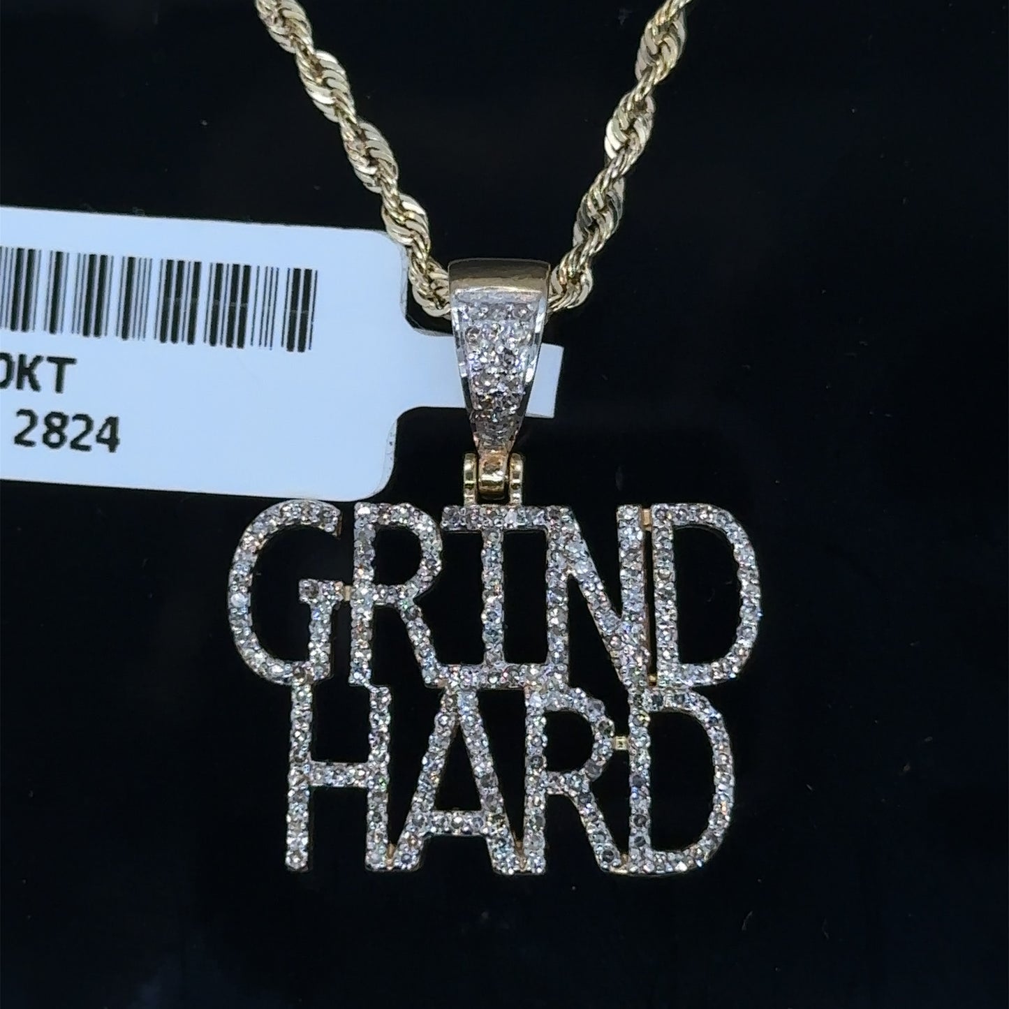 Grind Hard pendent and chain Combo