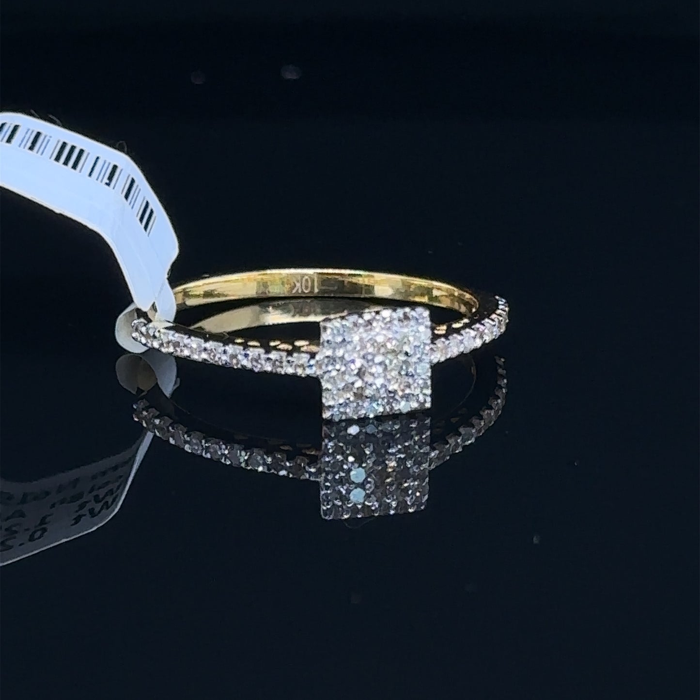 Square Diamond ring- LR0246